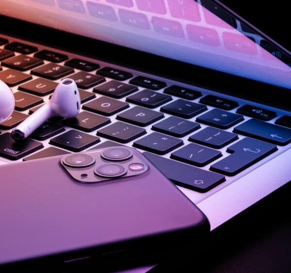 Kako primijeniti dark mode u web dizajnu? Evo 7 elemenata