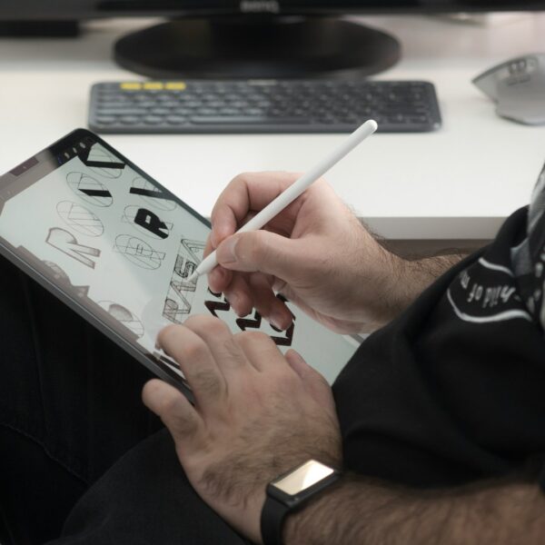 Kako kreirati božićni poster uz besplatne digitalne alate